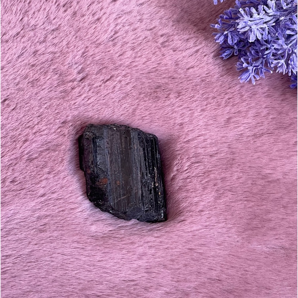 Tourmaline stone 🖤